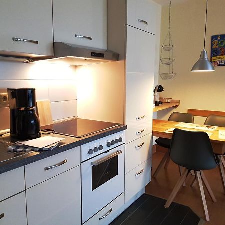 Ferienwohnung 5 Im Strandhaus Lobbe Eksteriør billede