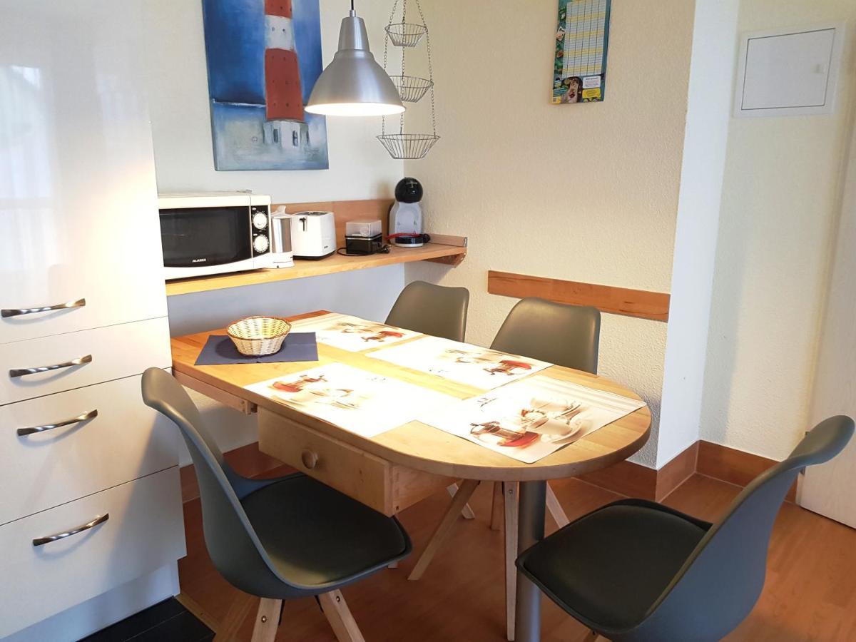 Ferienwohnung 5 Im Strandhaus Lobbe Eksteriør billede